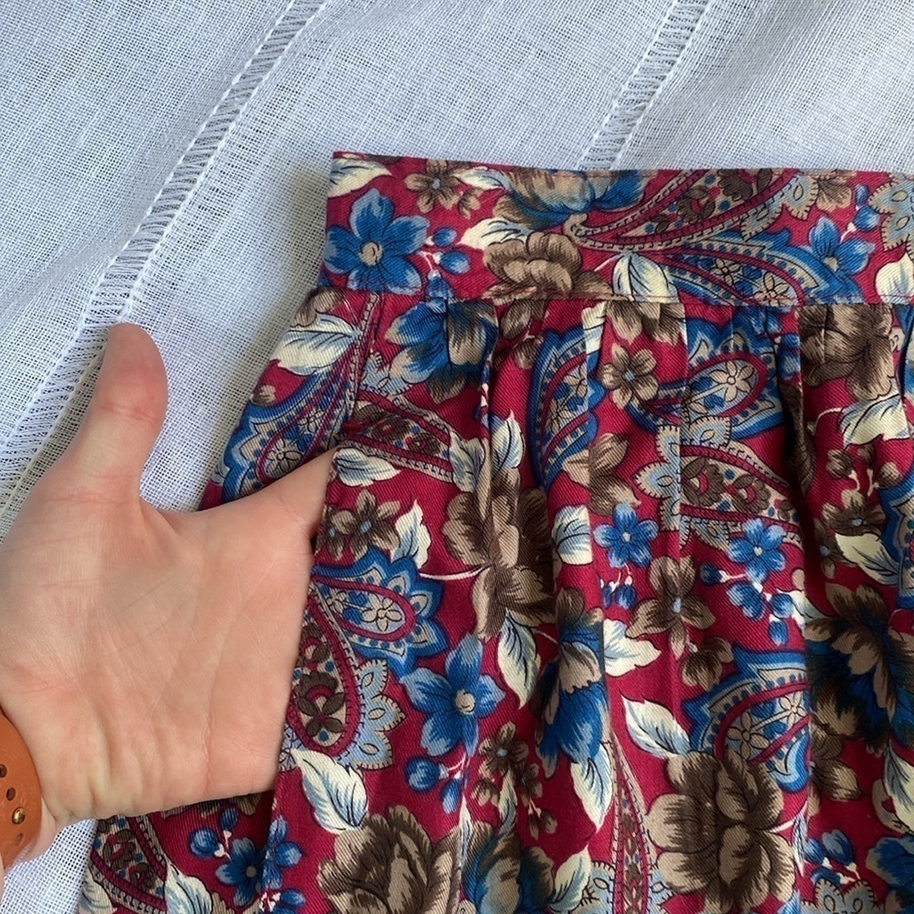 FL Collections vintage floral midi skirt. - Picture 5 of 10